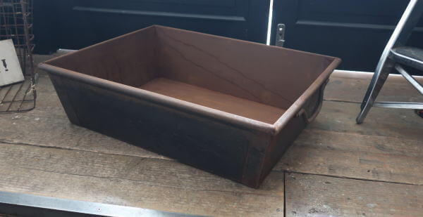 ジャンクガーデニングに取り入れたい　ハンドル付きジャンク缶の販売