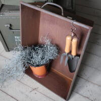 ジャンクガーデニングに取り入れたいハンドル付きジャンク缶の販売