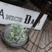 ジャンクガーデニングに取り入れたいレトロキッチンツールの販売