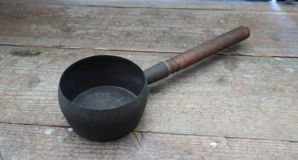 ジャンクガーデニングに取り入れたい　レトロツールの販売