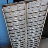 昭和レトロがかわいいスチールケース