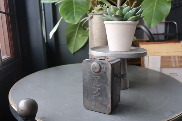 レトロな墨つぼ