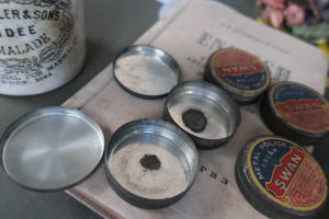 撮影やディスプレイに使いたい缶