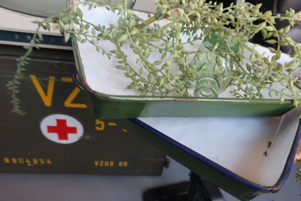 カフェディスプレイにお洒落なトレイ