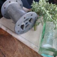 ディスプレイにかわいい糸巻