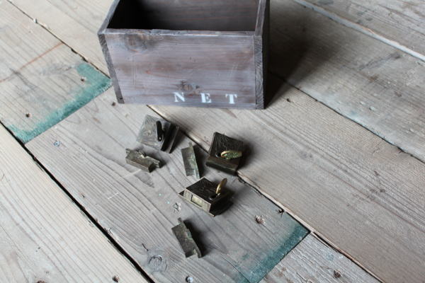 �K���� ���g��