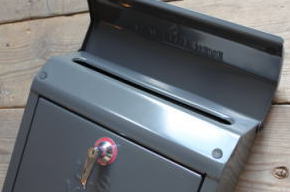 ポスト メールボックス 店