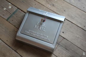 ポスト メールボックス 店