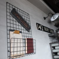 ワイヤー ウォールラック マガジンラック