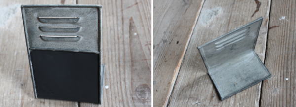 机の上においてもかわいい黒板