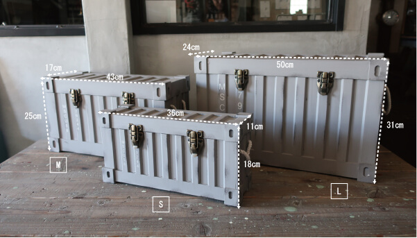 玄関で飾りながら収納する