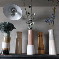 セラミック素材のおしゃれなフラワーベース