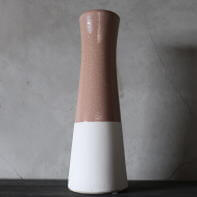 セラミック素材のおしゃれなフラワーベース