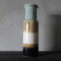 セラミック素材のおしゃれなフラワーベース