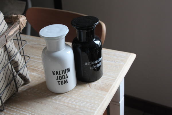 薬瓶 おしゃれ
