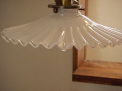 海外アンティークを想わせるガラスペンダントライト