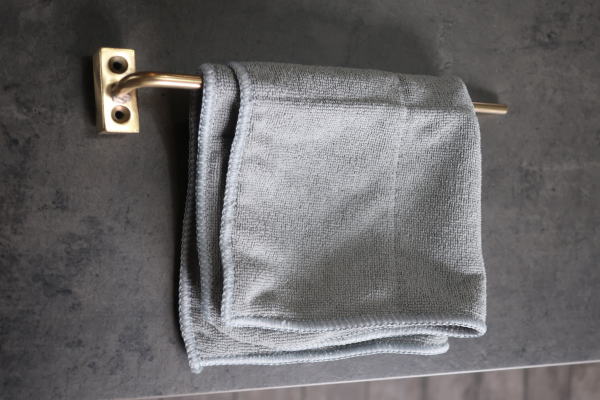 お洒落の代名詞ブラスのペーパーホルダー