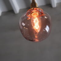 ブラウンガラスがオシャレな照明