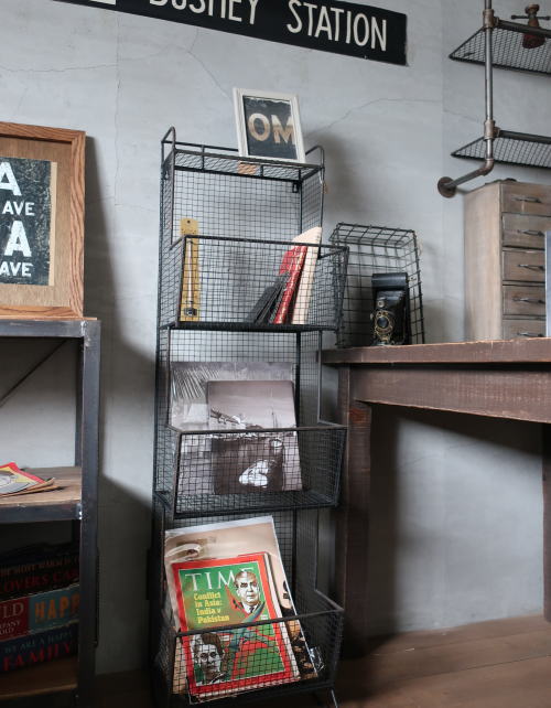 マガジンラック シェルフ ワイヤー