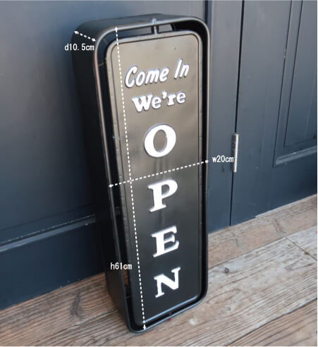 重厚感のあるブラックショップサイン