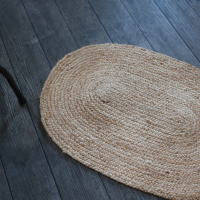 優しい空間作りにナチュラルなジュートマット