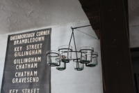 アクセントに萎えるガラスのインテリア