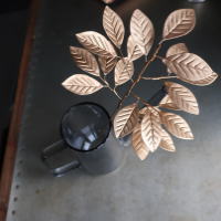 ブリキ素材が魅力的なグリーン